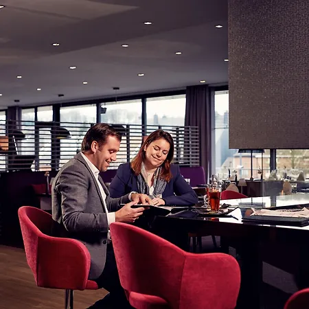 Hotel Charleroi Airport - Van Der Valk-2